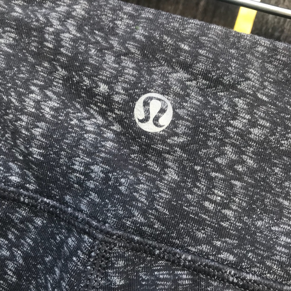 LULULEMON ZIGGY Wee Wunder Under Crop Texture Soot